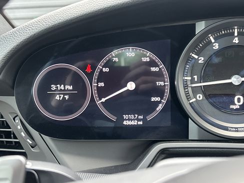 Certified 2022 Porsche 911 Carrera image 17