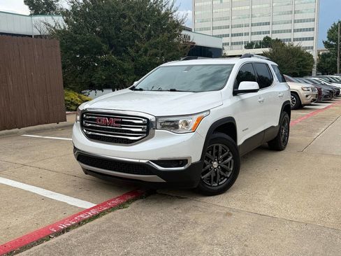 Used 2018 GMC Acadia SLT image 2