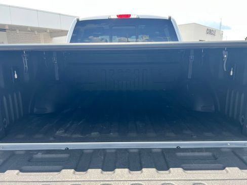 Used 2019 Ford F150 Lariat w/ Equipment Group 502A Luxury AWD/4WD image 8