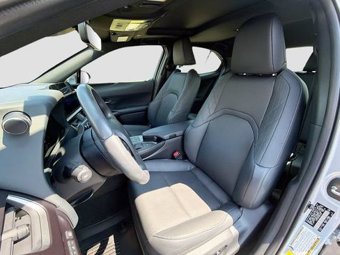 Used 2024 Lexus UX 250h AWD w/ Premium Package image 11