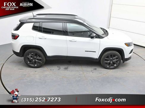 New 2026 Jeep Compass Limited image 31