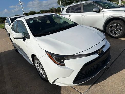 Used 2024 Toyota Corolla LE FWD image 6