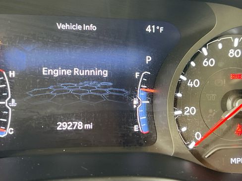 Used 2022 Jeep Compass Latitude AWD/4WD image 12