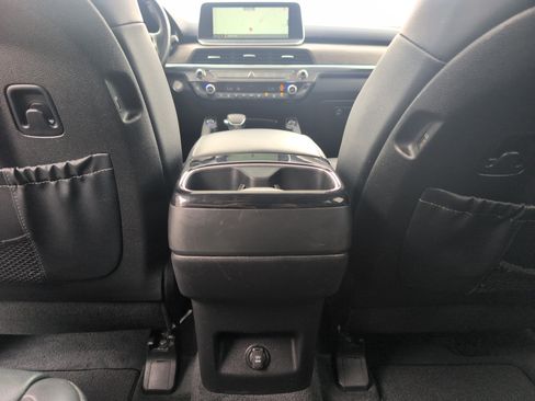 Used 2022 Chevrolet Silverado 1500 LTZ w/ LTZ Premium Package AWD/4WD image 32