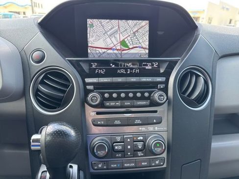 Used 2015 Honda Pilot Touring image 16