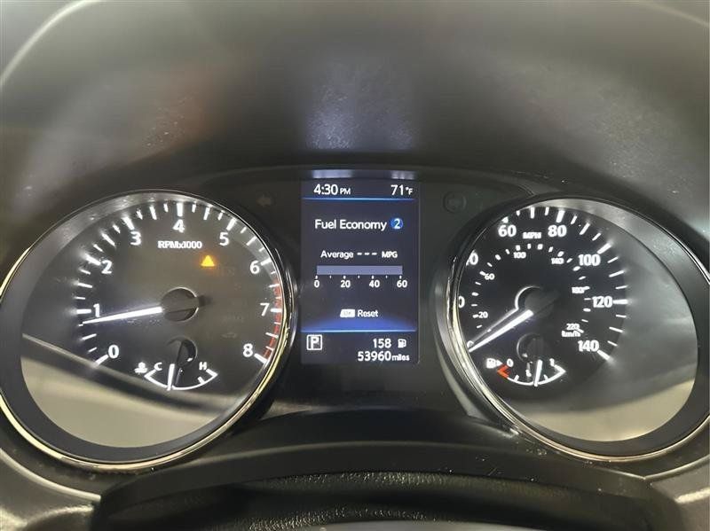 Used 2021 Nissan Rogue Sport SV AWD/4WD image 16