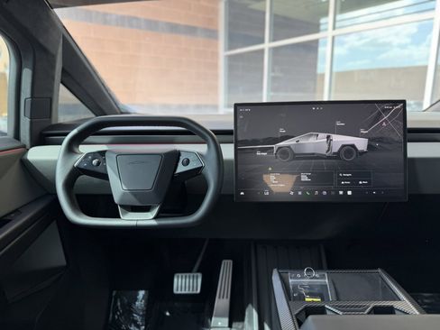 Used 2025 Tesla Cybertruck AWD Crew Cab image 16