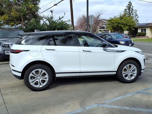 Used 2020 Land Rover Range Rover Evoque S image 4