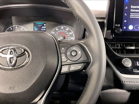 Used 2025 Toyota Corolla SE FWD image 19