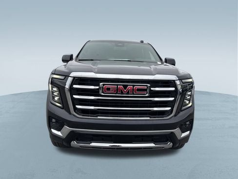 New 2025 GMC Yukon Elevation image 2