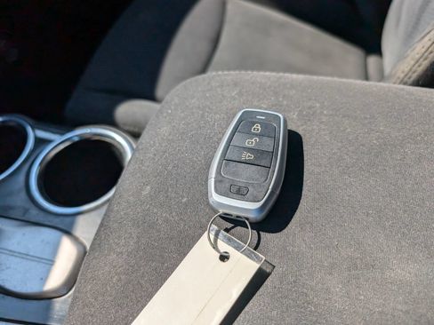 Used 2016 Nissan Pathfinder S FWD image 23