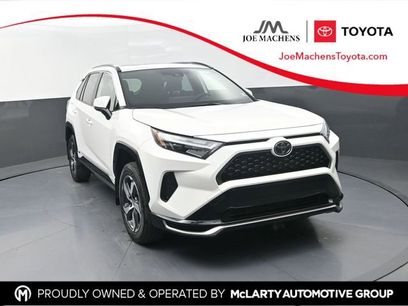 Used 2025 Toyota RAV4 SE w/ Weather & Moonroof Package