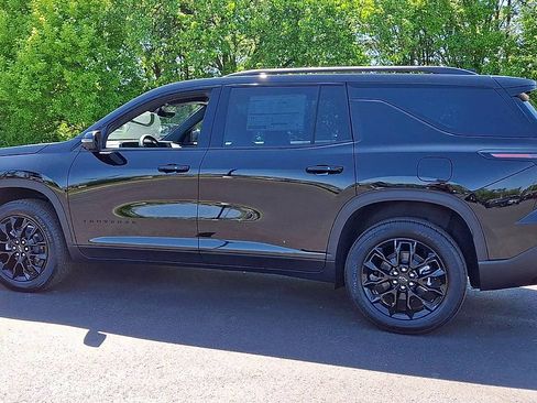 New 2026 Chevrolet Traverse LT w/ Midnight/Sport Edition AWD/4WD image 8