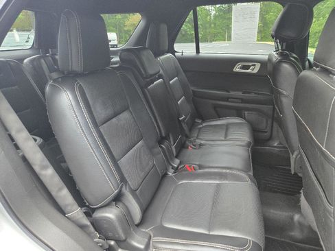 Used 2014 Ford Explorer Sport w/ Equipment Group 401A AWD/4WD image 29