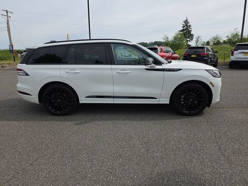 Used 2025 Lincoln Aviator Reserve w/ Equipment Group 201A AWD/4WD image 7