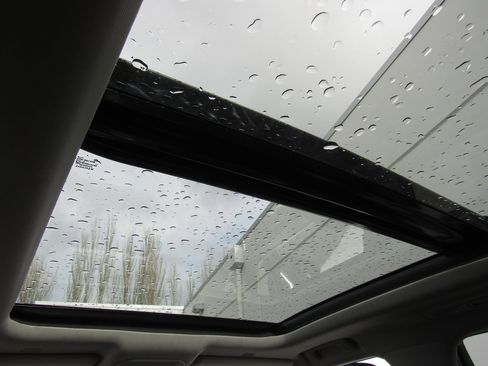 New 2025 Toyota Highlander Platinum image 31