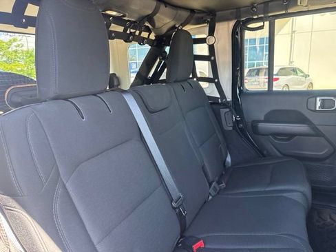 Used 2019 Jeep Wrangler Unlimited Sahara AWD/4WD image 23