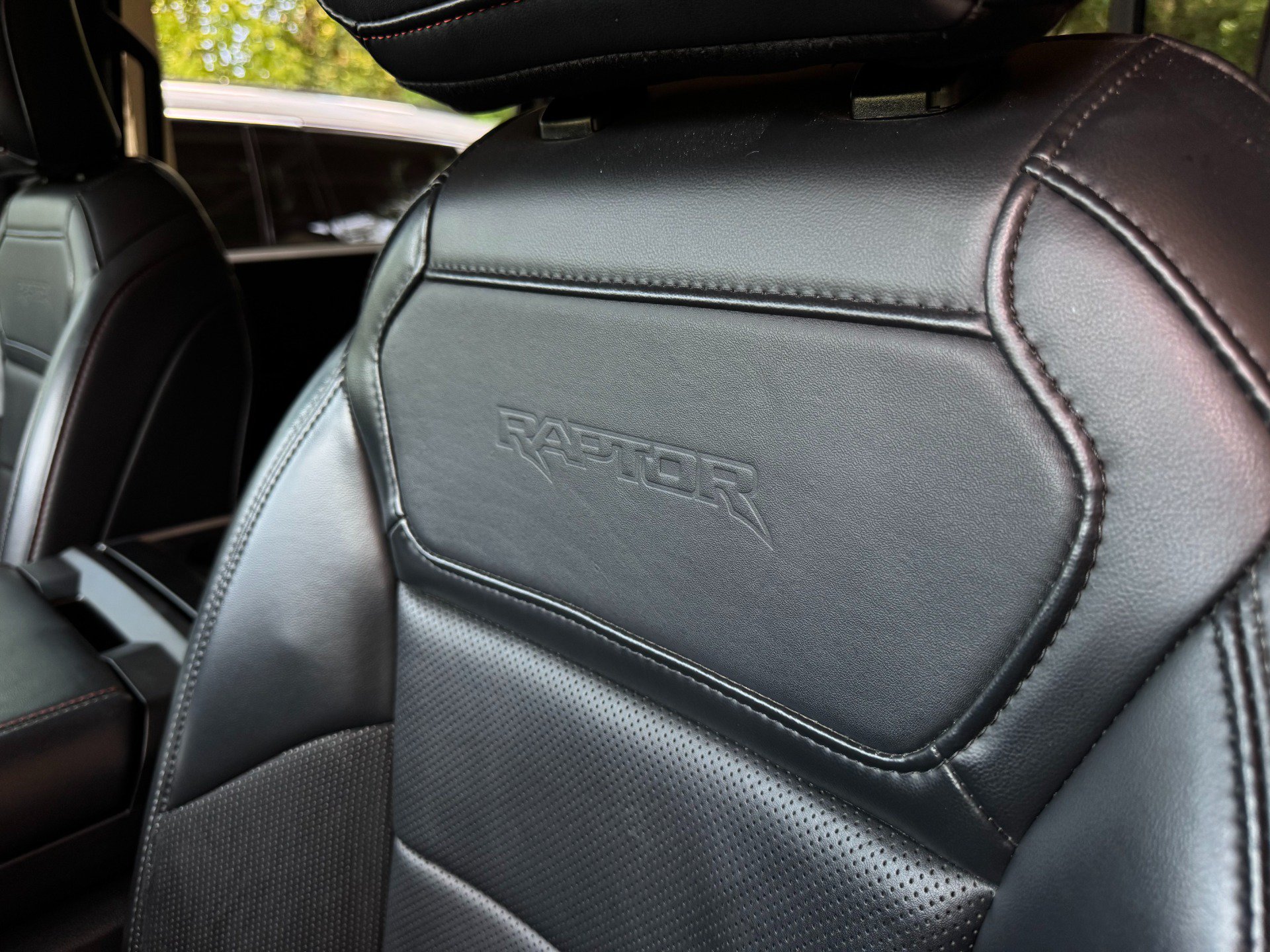 Used 2024 Ford F150 Raptor AWD/4WD image 15