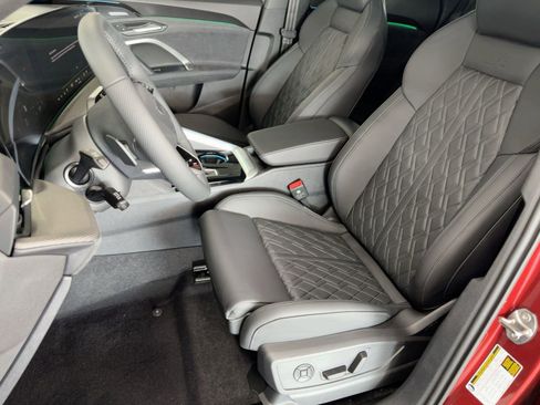 New 2025 Audi SQ5 Prestige image 5