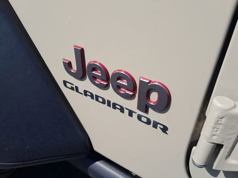 Used 2020 Jeep Gladiator Rubicon AWD/4WD image 57