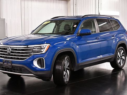 Used 2026 Volkswagen Atlas SE AWD/4WD image 3