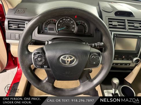 Used 2013 Toyota Camry LE FWD image 24