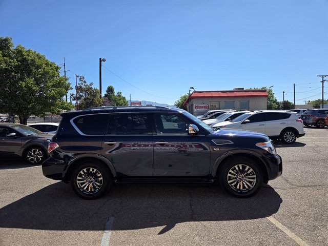 Used 2019 Nissan Armada Platinum w/ Captain's Chairs Package RWD image 3