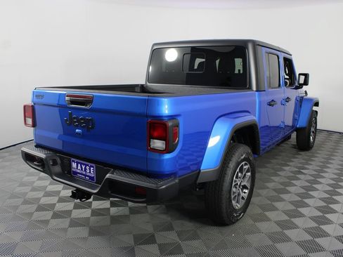 New 2026 Jeep Gladiator Sport AWD/4WD image 23