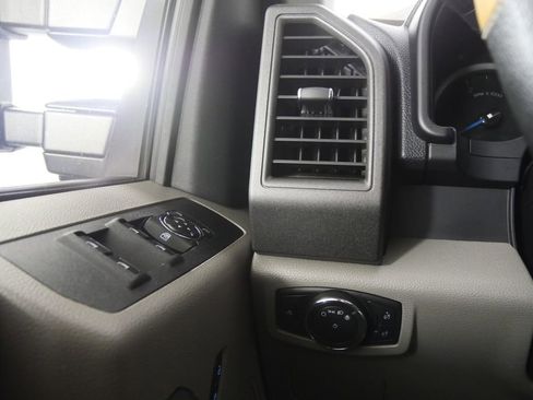 Used 2017 Ford F250 XL w/ STX Appearance Package image 13