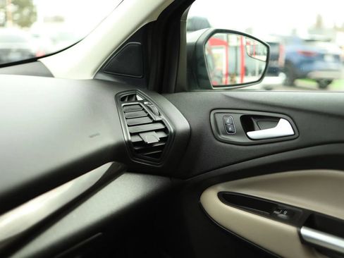 Used 2019 Ford Escape SEL AWD/4WD image 28