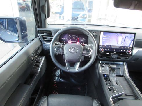 Used 2024 Lexus GX 550 AWD/4WD image 38