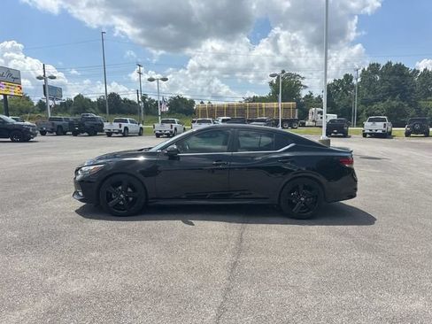 Used 2023 Nissan Sentra SR w/ Midnight Edition Package FWD image 7