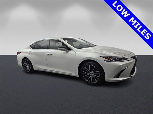 Used 2022 Lexus ES 350 w/ Premium Package image 1