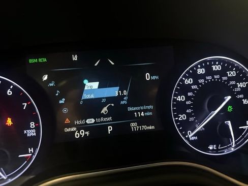 Used 2019 Toyota Avalon XSE FWD image 4
