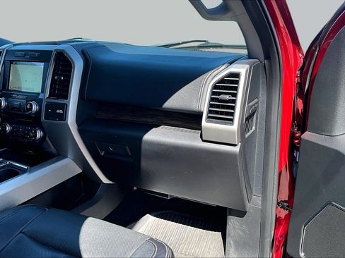 Used 2018 Ford F150 Lariat w/ Equipment Group 502A Luxury image 15