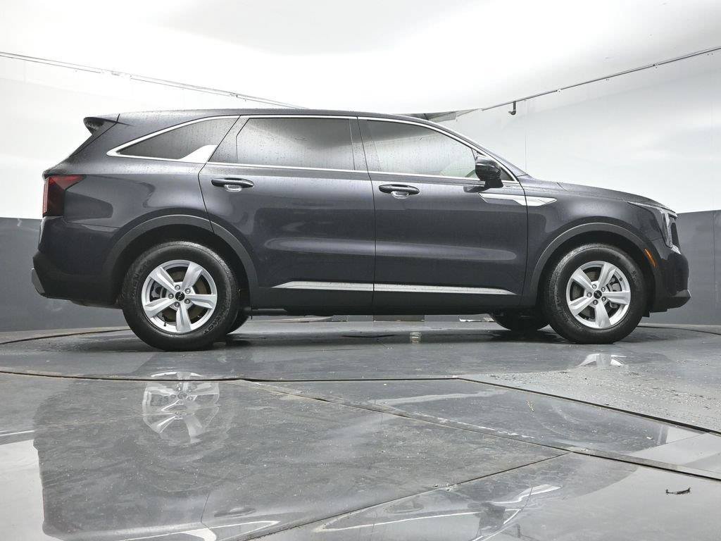 Used 2026 Kia Sorento LX FWD image 39