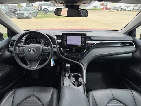 Used 2021 Toyota Camry SE w/ Carpet Mat Package (TMS) image 21