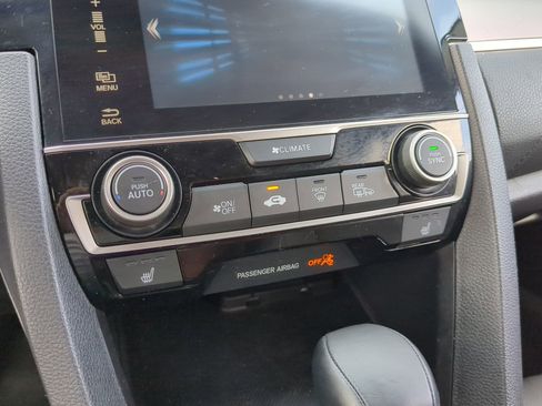 Used 2018 Honda Civic Touring image 27