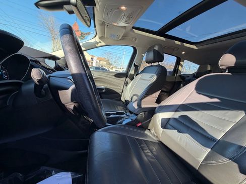 Used 2015 Ford Escape Titanium w/ Equipment Group 301A image 9