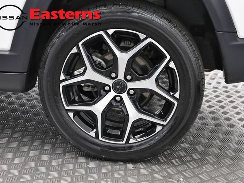 Used 2025 Jeep Compass Limited AWD/4WD image 32