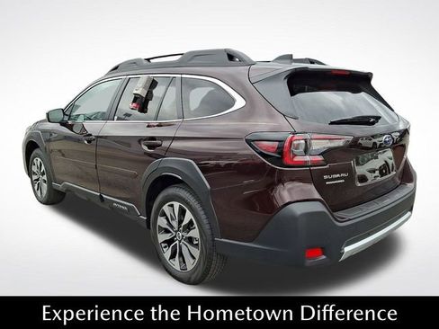 Certified 2025 Subaru Outback Limited AWD/4WD image 4