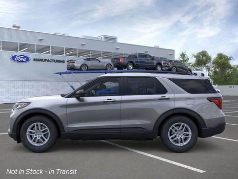 New 2026 Ford Explorer Active image 3