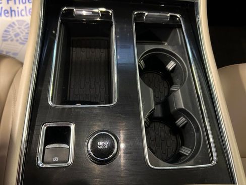 Used 2023 Lincoln Aviator AWD w/ Premium Package image 16