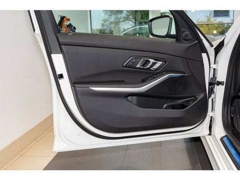 New 2025 BMW 330i xDrive Sedan w/ Convenience Package image 52