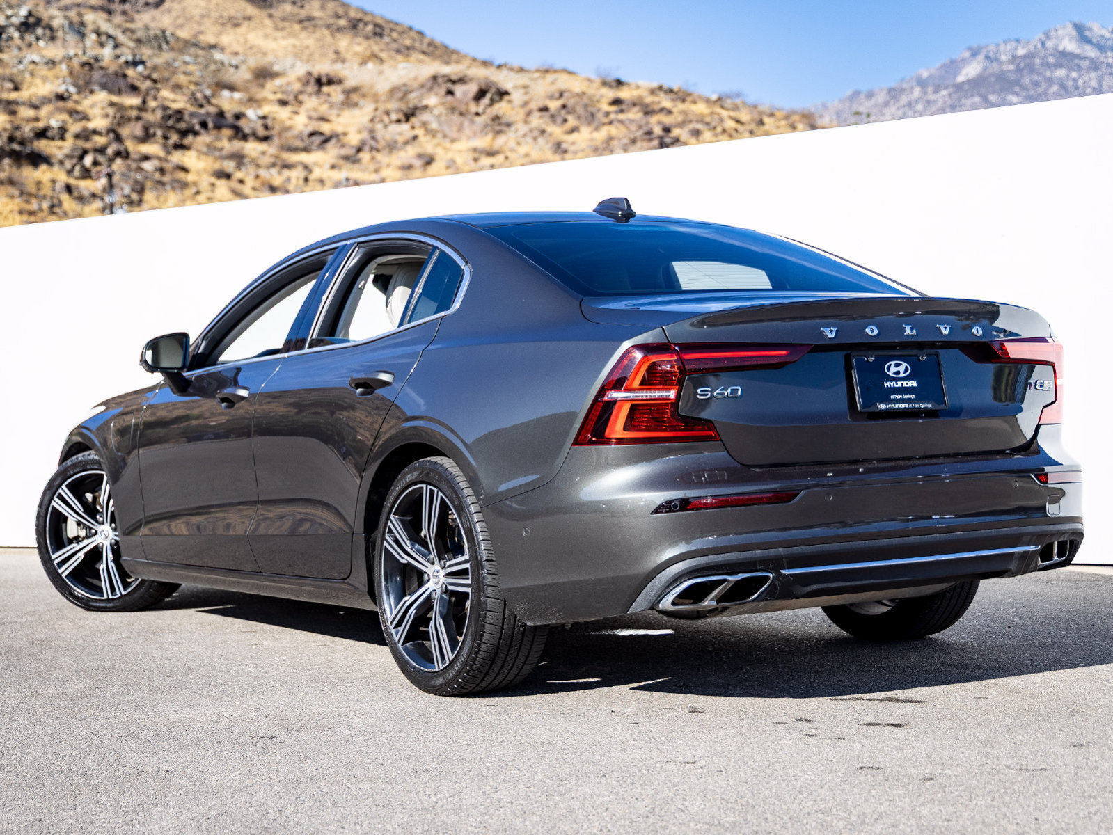 Used 2019 Volvo S60 T8 Inscription AWD/4WD image 6
