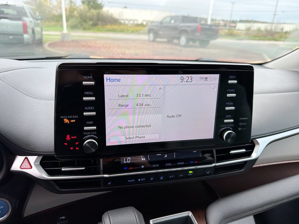 Used 2021 Toyota Sienna XLE AWD/4WD image 23
