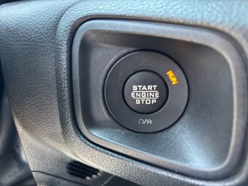Used 2024 Jeep Wrangler Unlimited Sport AWD/4WD image 21