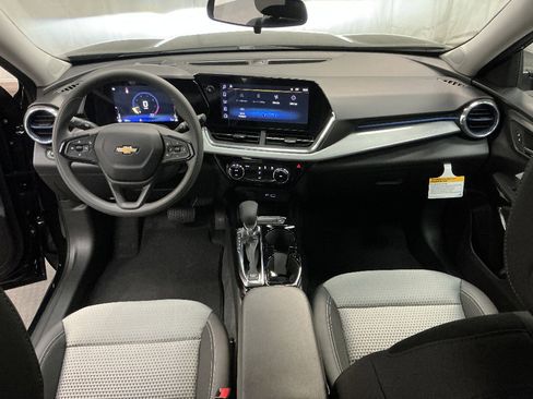New 2026 Chevrolet Trax LT image 14