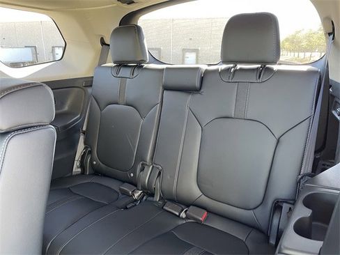 New 2025 Honda Pilot EX-L image 26