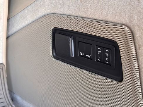 Certified 2021 Cadillac Escalade Premium Luxury w/ Driver Assist Tech Package image 34